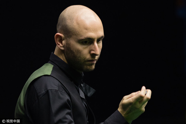 和队友的支 和队友的支